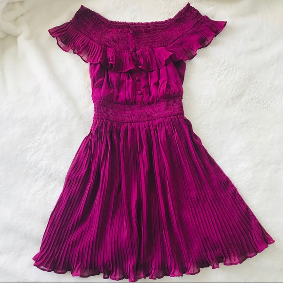 Dresses & Skirts - NEW off the shoulder A line dress